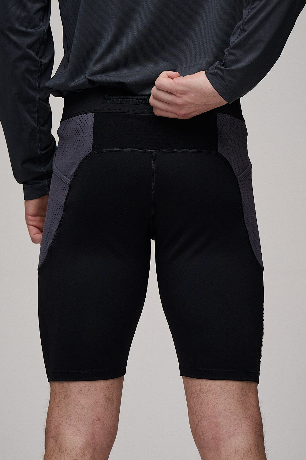 Off-Season Half-Tight Running Shorts | Men's