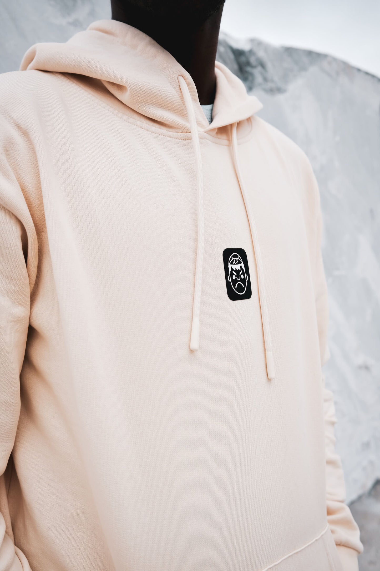 Signature Hoodie / Almond