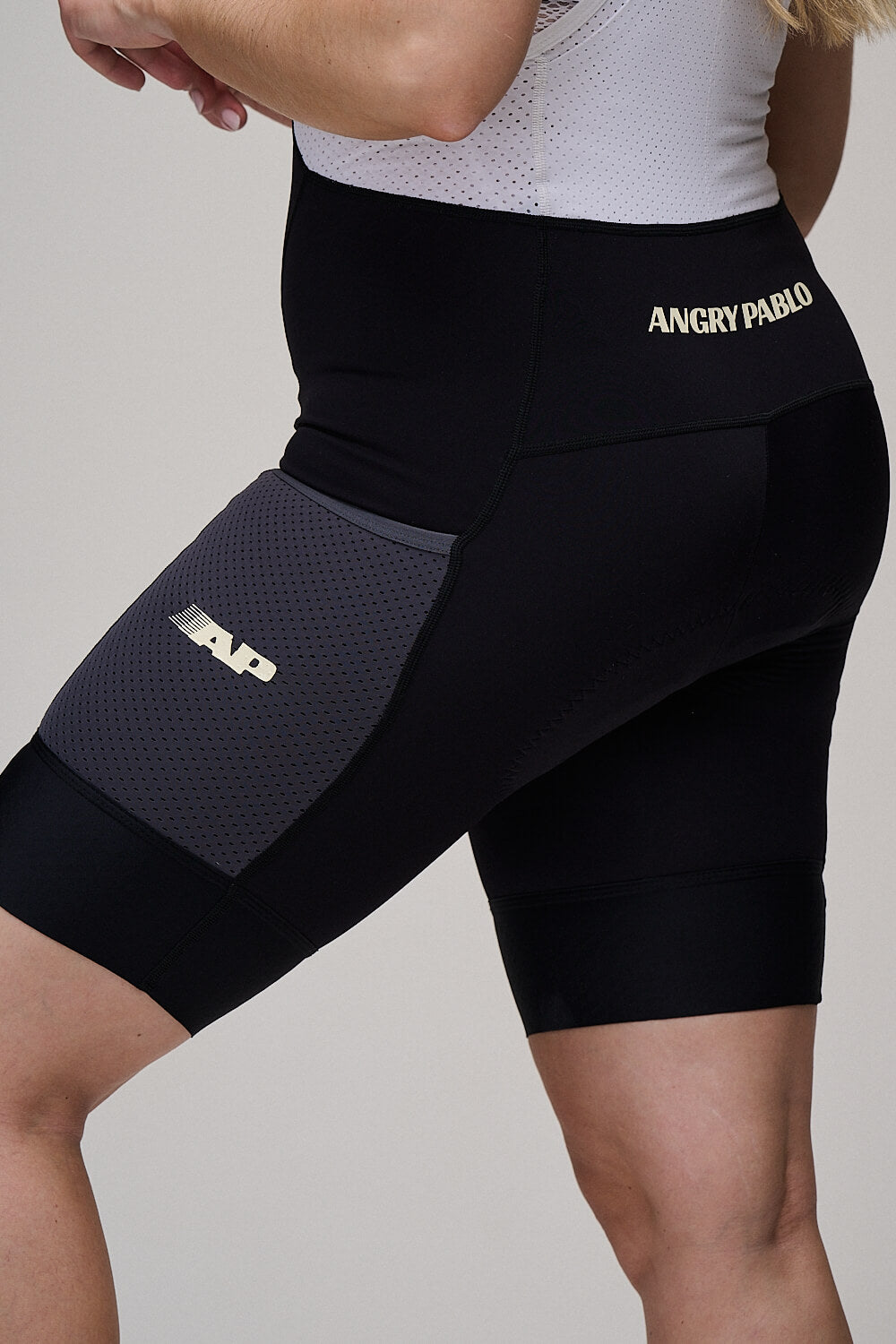 Off-Season Cargo Cycling Bib Shorts | Women's